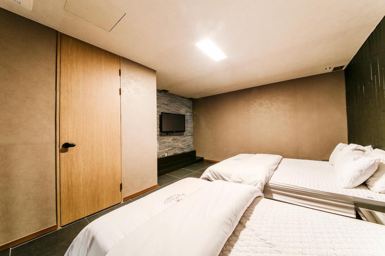 Gyeongju Arrietty Motel Buitenkant foto
