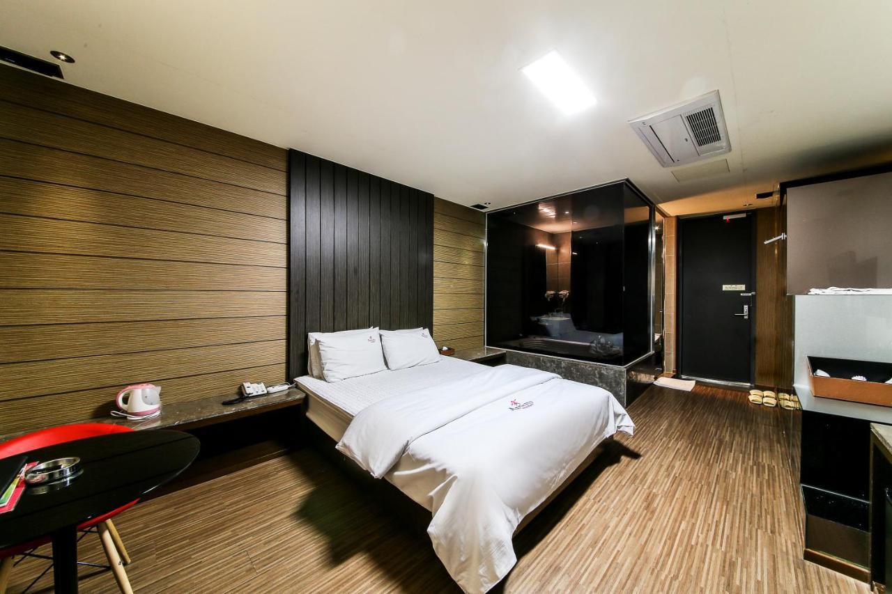 Gyeongju Arrietty Motel Buitenkant foto