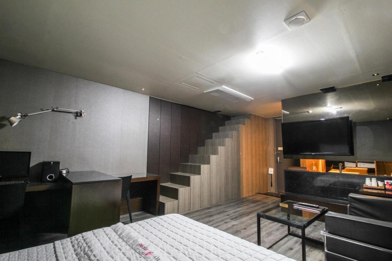 Gyeongju Arrietty Motel Buitenkant foto
