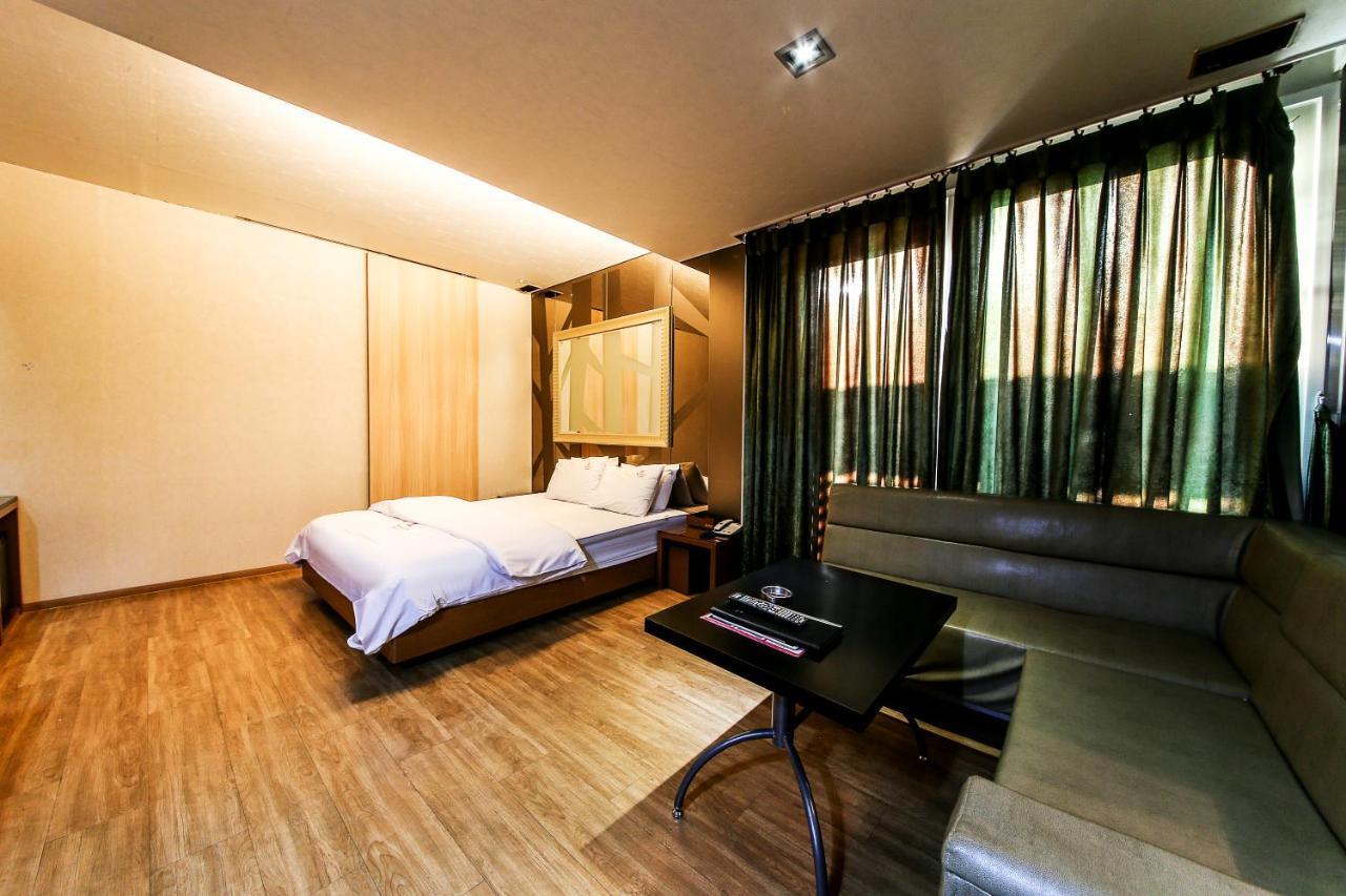 Gyeongju Arrietty Motel Buitenkant foto