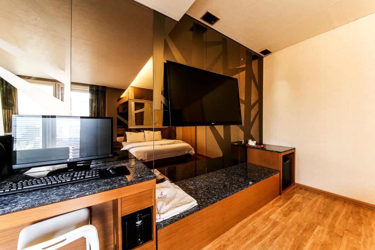 Gyeongju Arrietty Motel Buitenkant foto