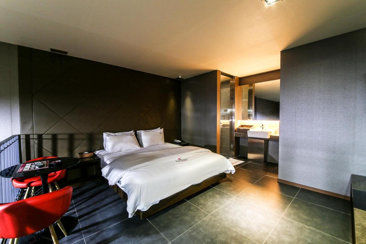 Gyeongju Arrietty Motel Buitenkant foto