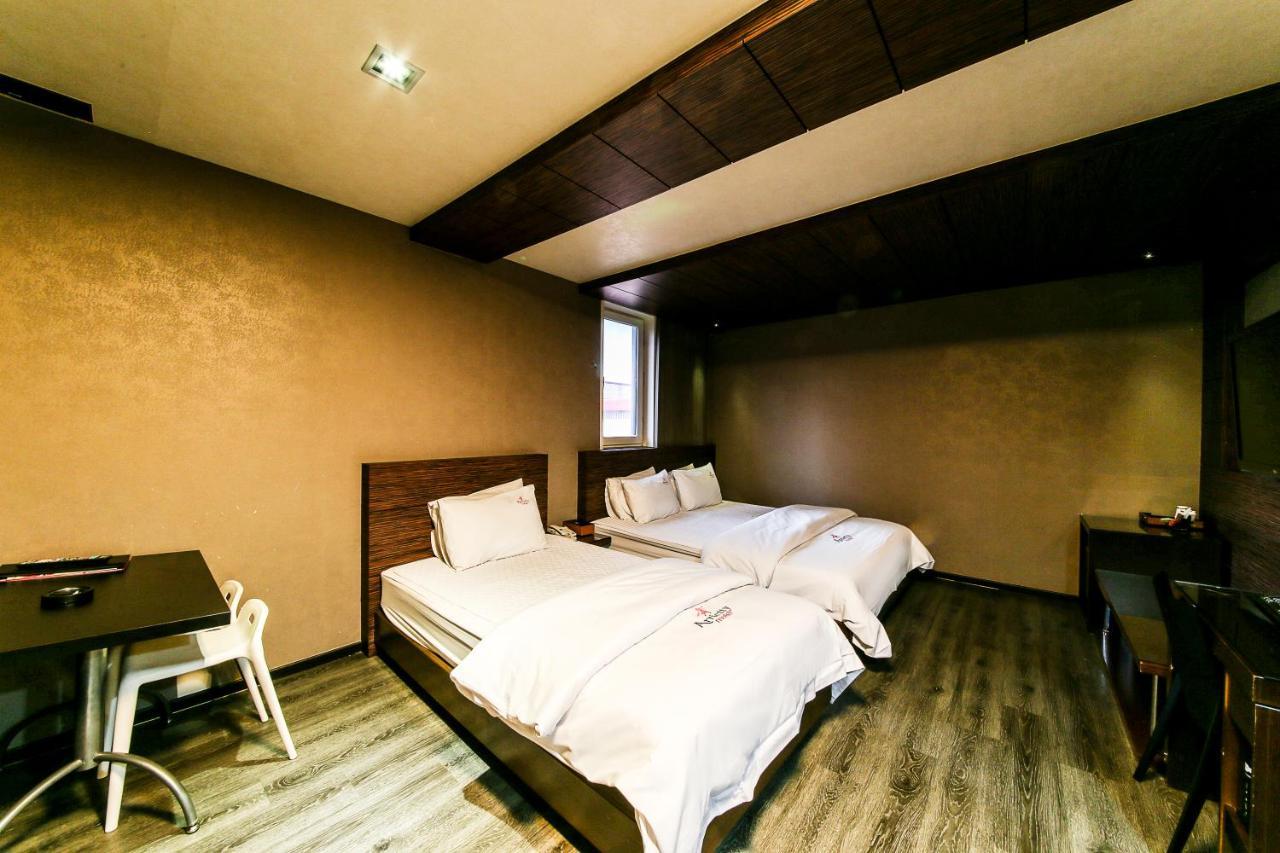 Gyeongju Arrietty Motel Buitenkant foto