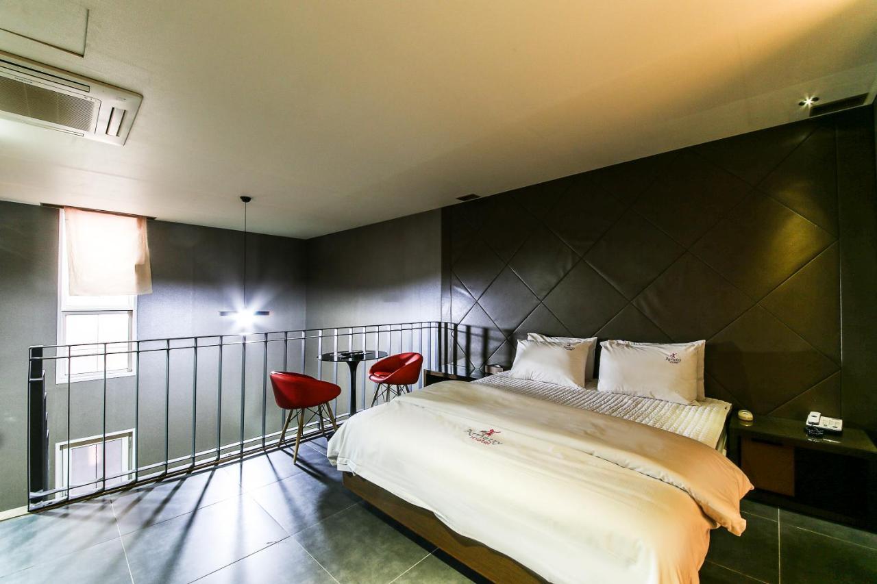 Gyeongju Arrietty Motel Buitenkant foto