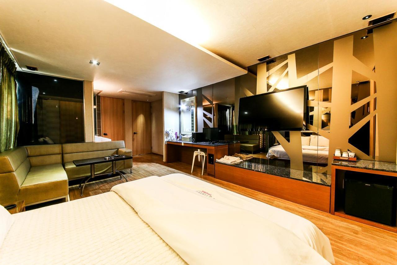 Gyeongju Arrietty Motel Buitenkant foto