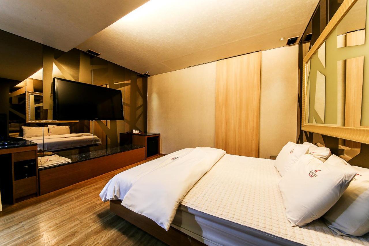 Gyeongju Arrietty Motel Buitenkant foto