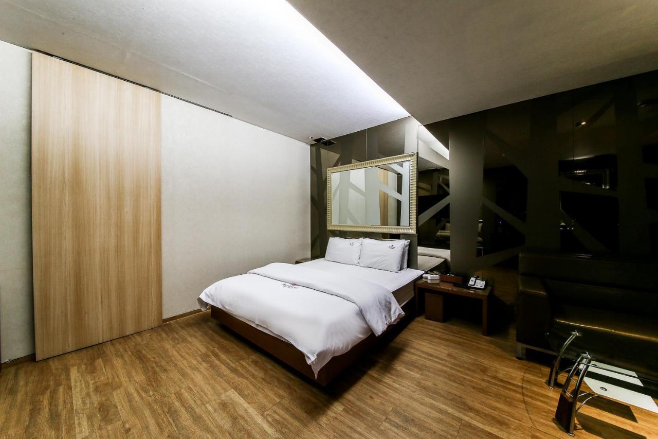 Gyeongju Arrietty Motel Buitenkant foto