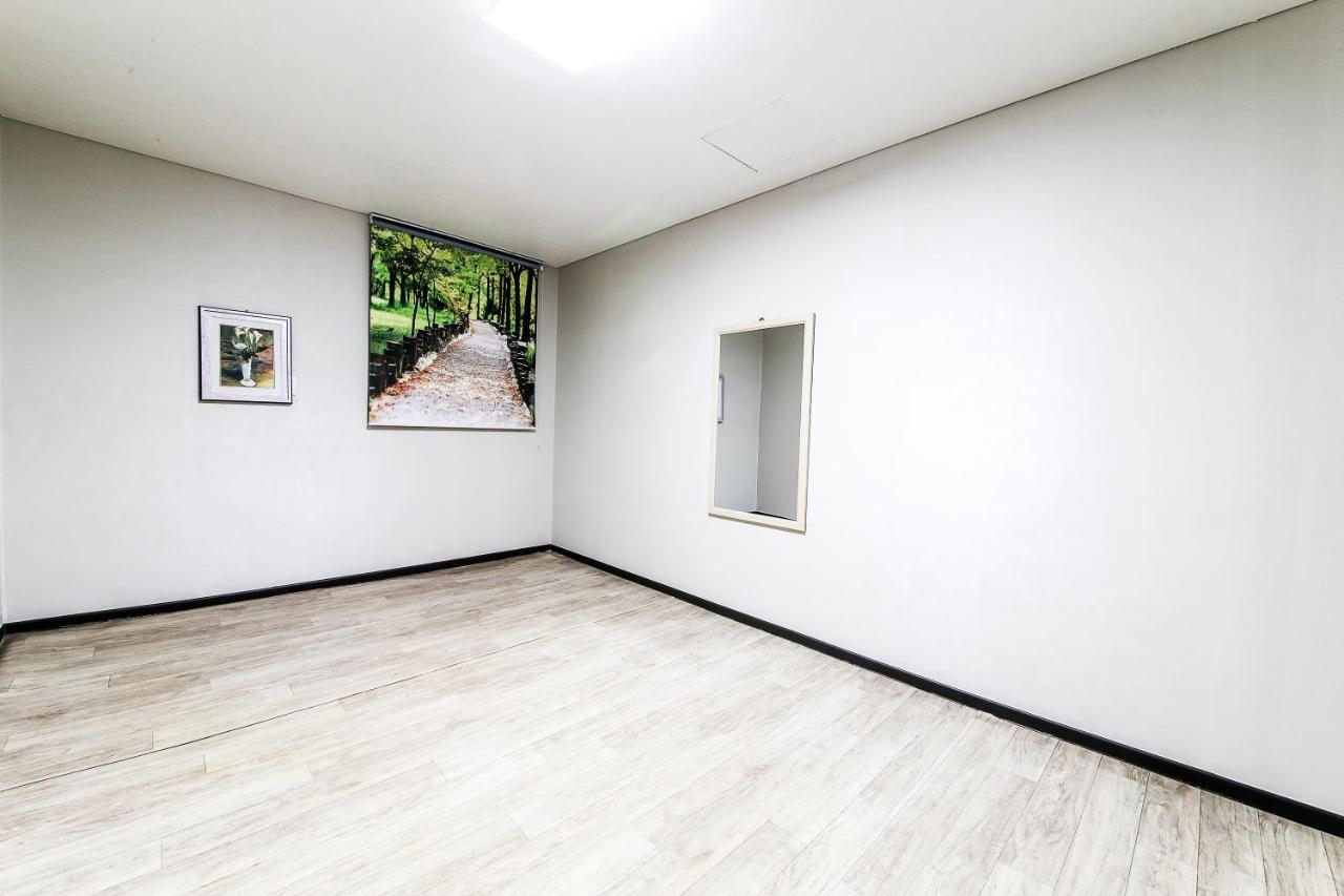 Gyeongju Arrietty Motel Buitenkant foto