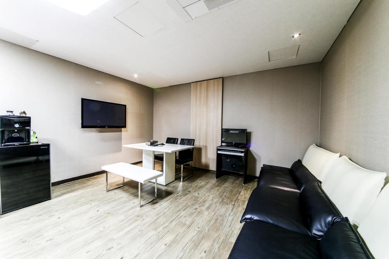 Gyeongju Arrietty Motel Buitenkant foto