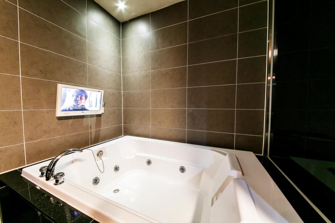 Gyeongju Arrietty Motel Buitenkant foto