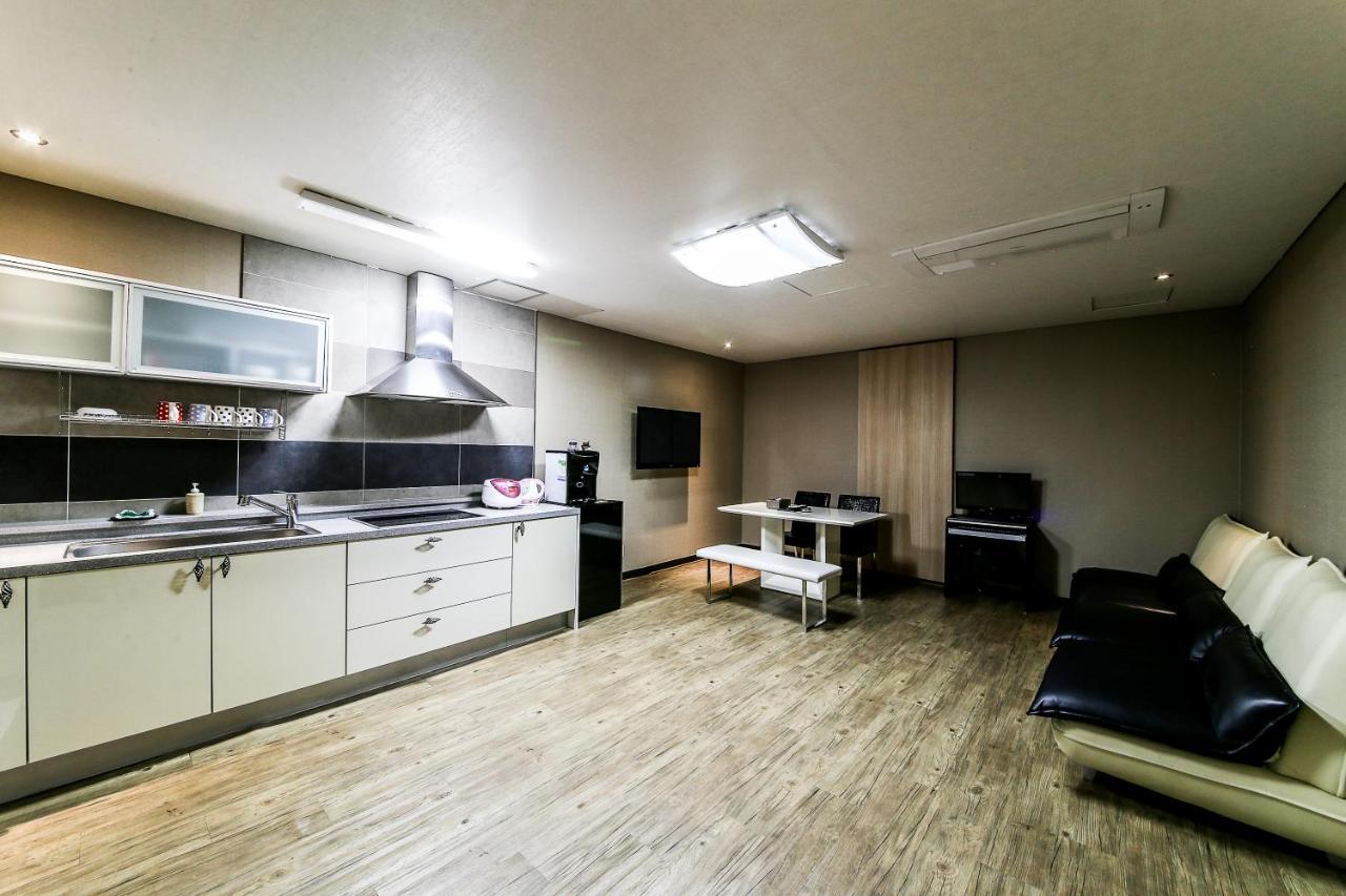 Gyeongju Arrietty Motel Buitenkant foto