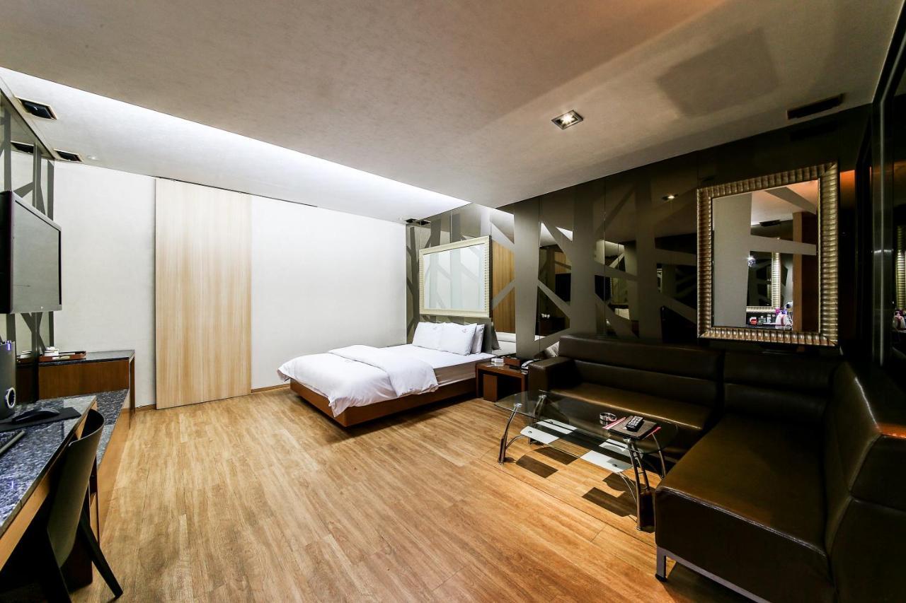 Gyeongju Arrietty Motel Buitenkant foto