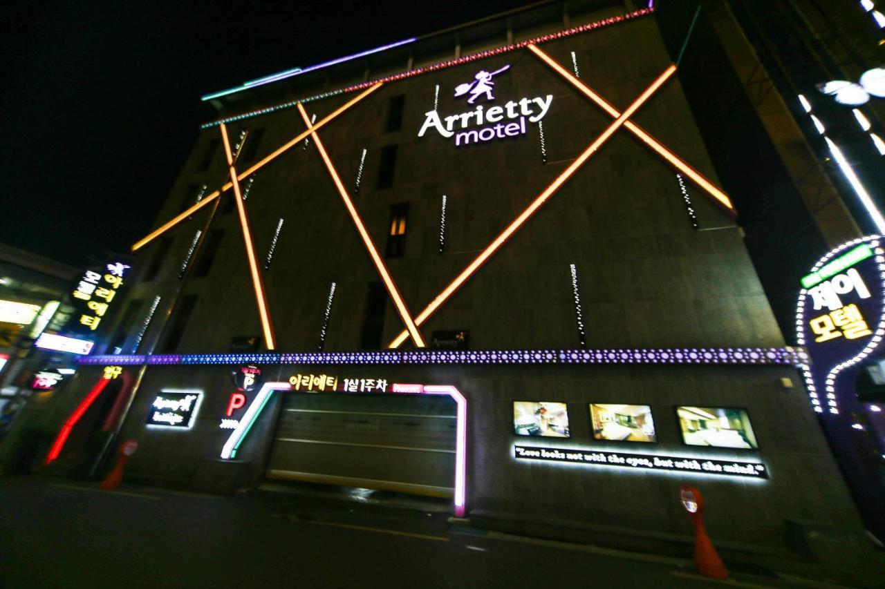 Gyeongju Arrietty Motel Buitenkant foto